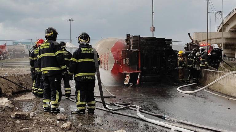 Se eleva a 20 la cifra de muertos por explosión de pipa en Iztapalapa