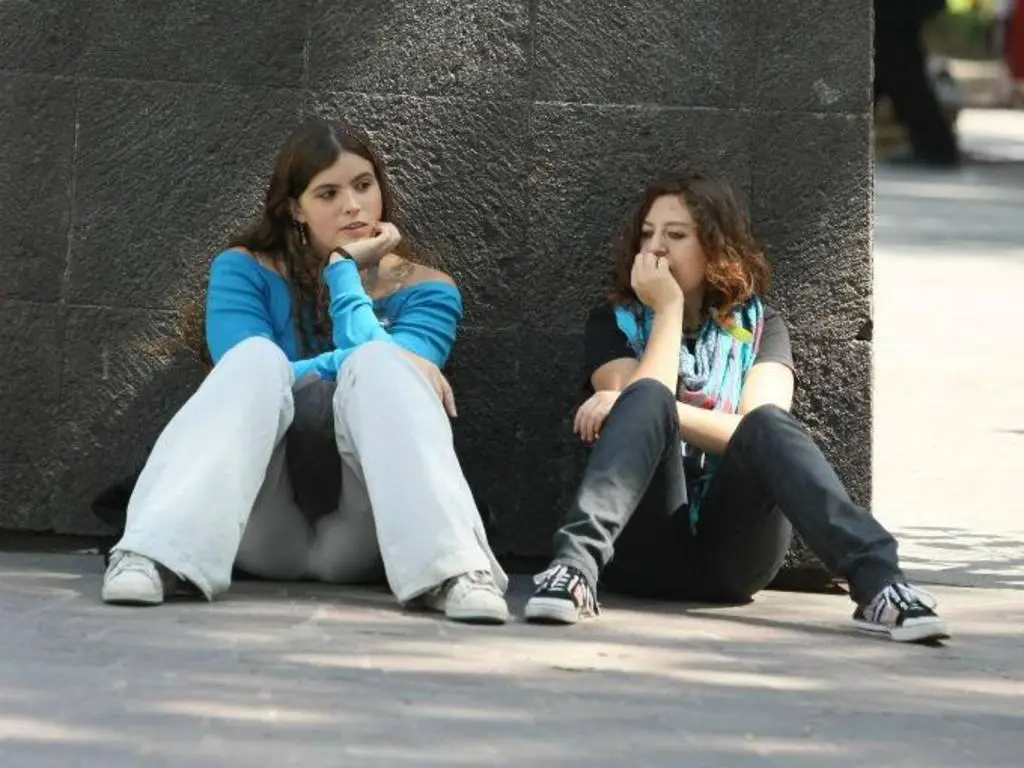 Expertos advierten que algunos apoyos podrían generar incentivos para abandonar la escuela